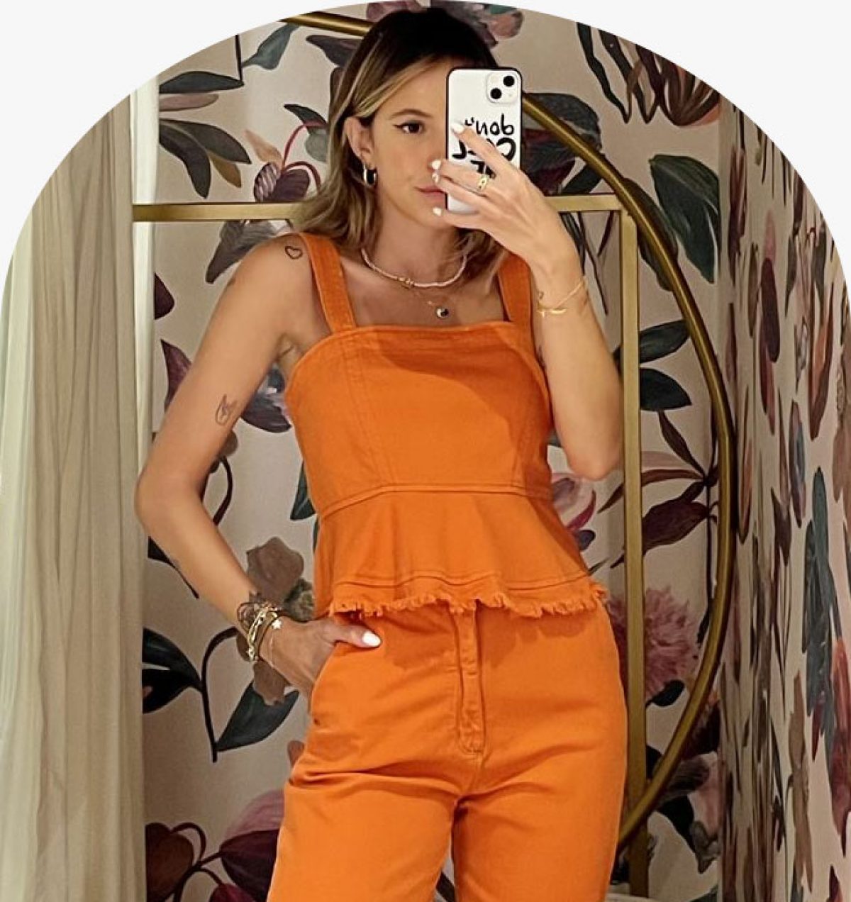 Look Blusa Laranja Feminino