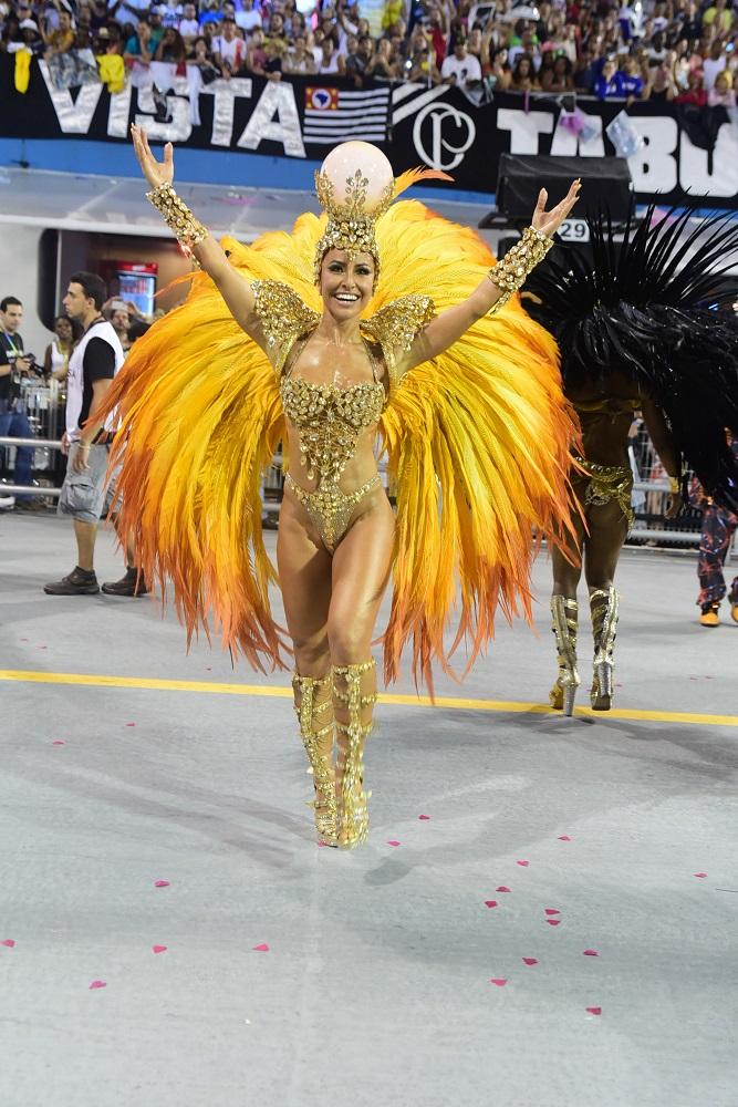 Look Carnaval 2016 Feminino