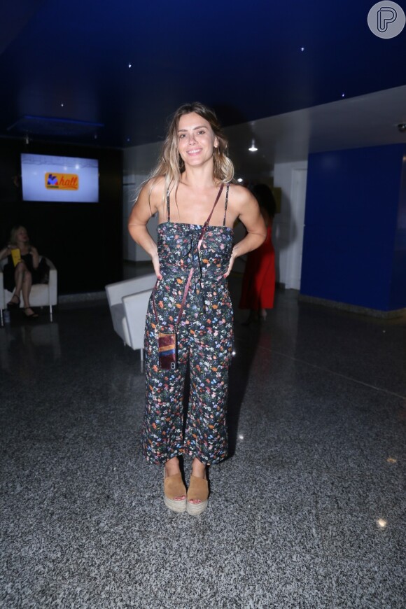 Look Carolina Dieckmann Feminino