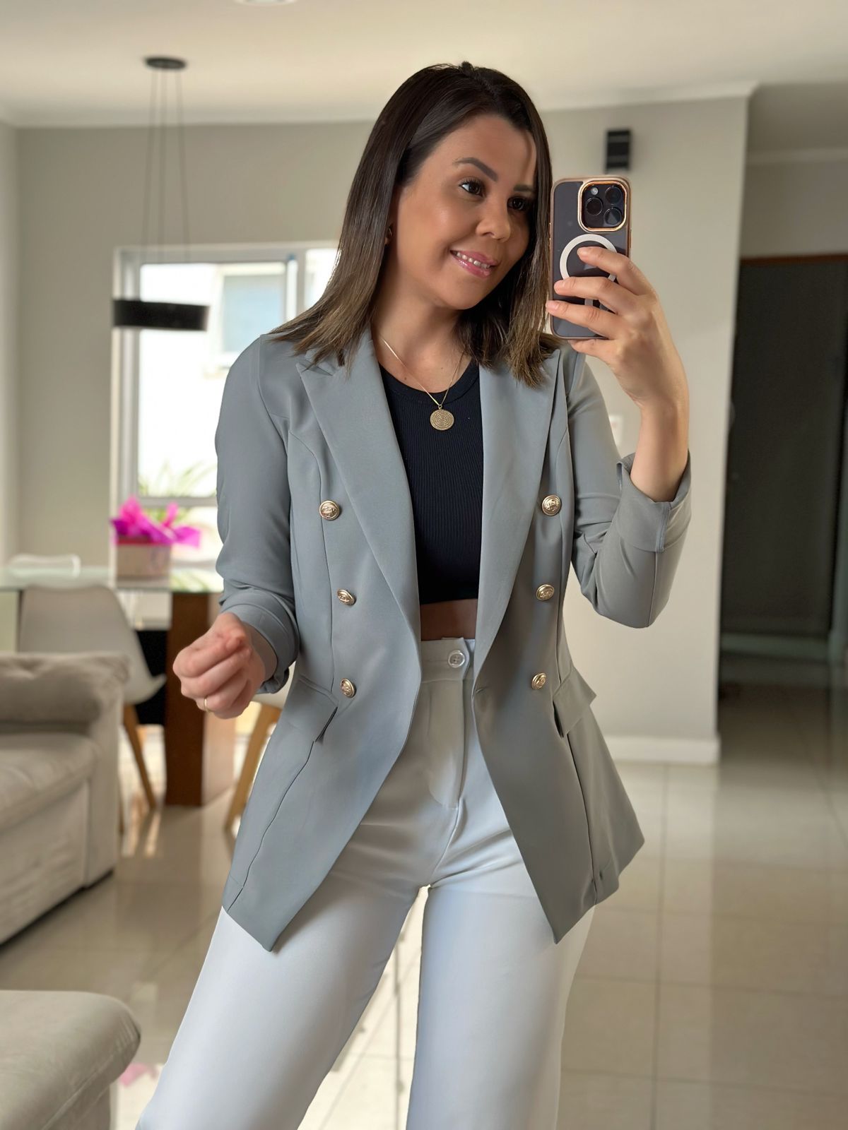 Look Blazer Cinza Feminino