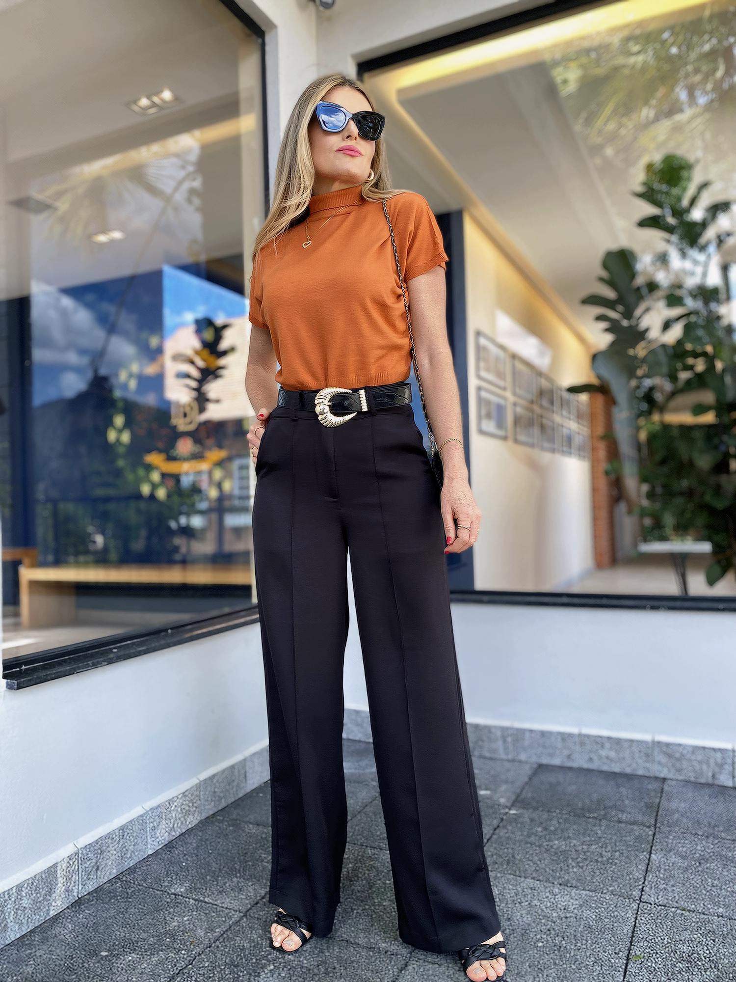 Look Blusa Laranja Feminino