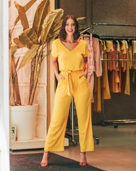 Look Amarelo Feminino