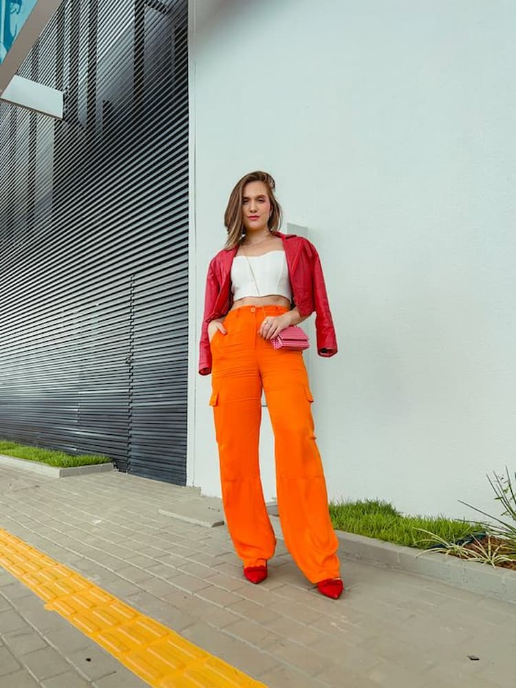 Look Blusa Laranja Feminino