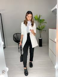 Look Blazer Branco Feminino