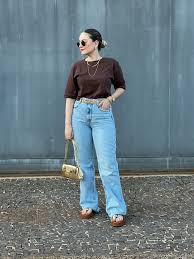 Look Calça Jeans E Camiseta Feminino