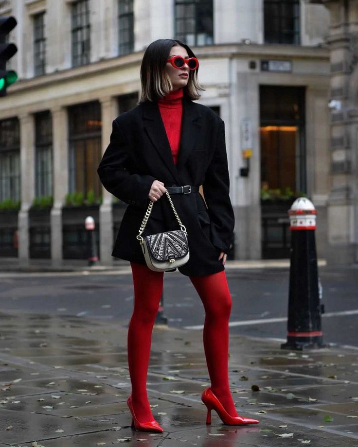 Look Calça Vermelha Feminino