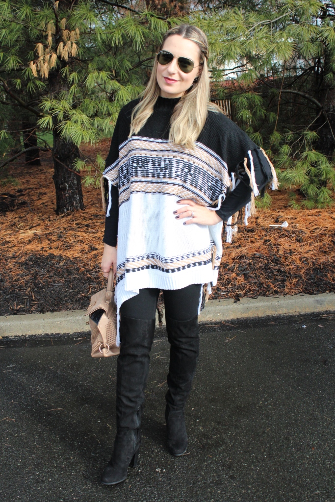 Look Com Poncho Feminino