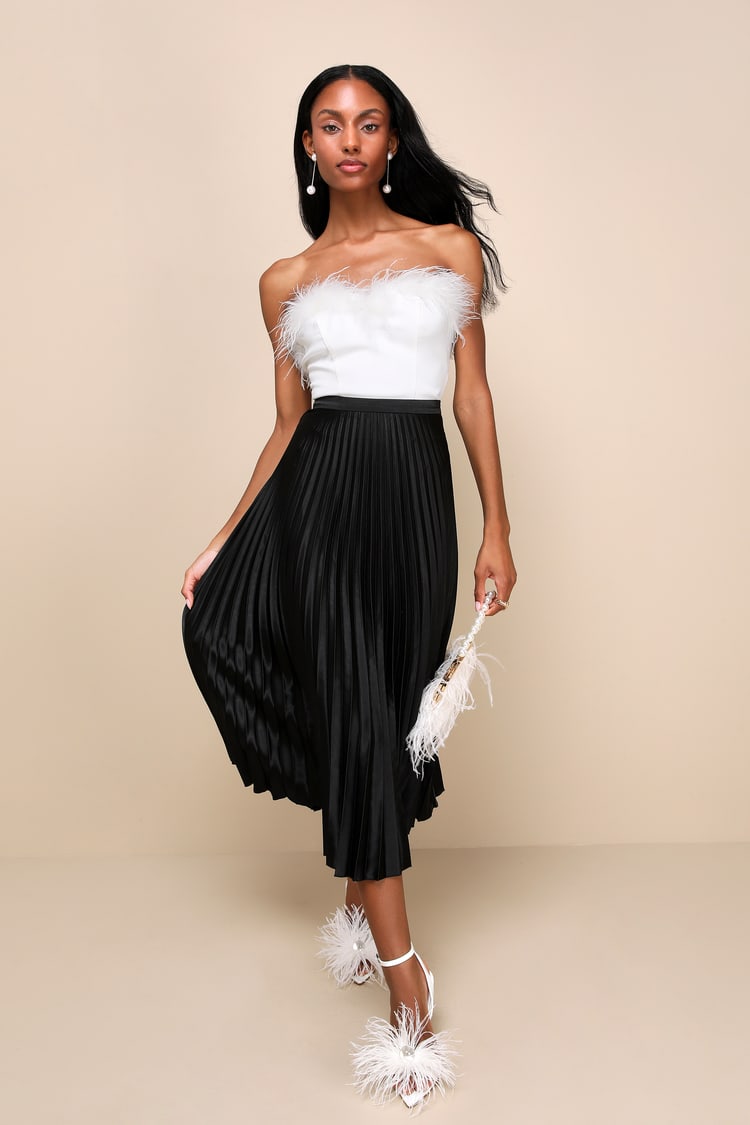 fashion woman look with pleated midi skirt