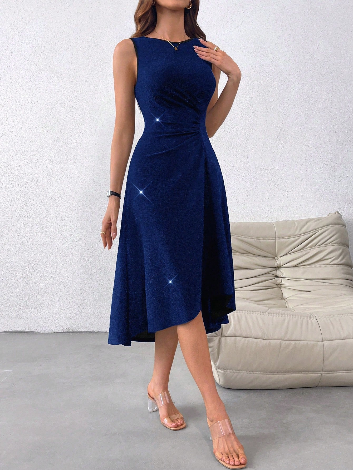 look vestido azul Feminino