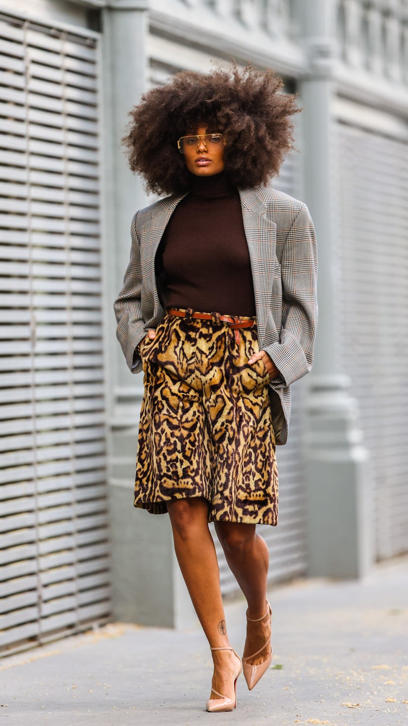 fashion woman look leopard skirt