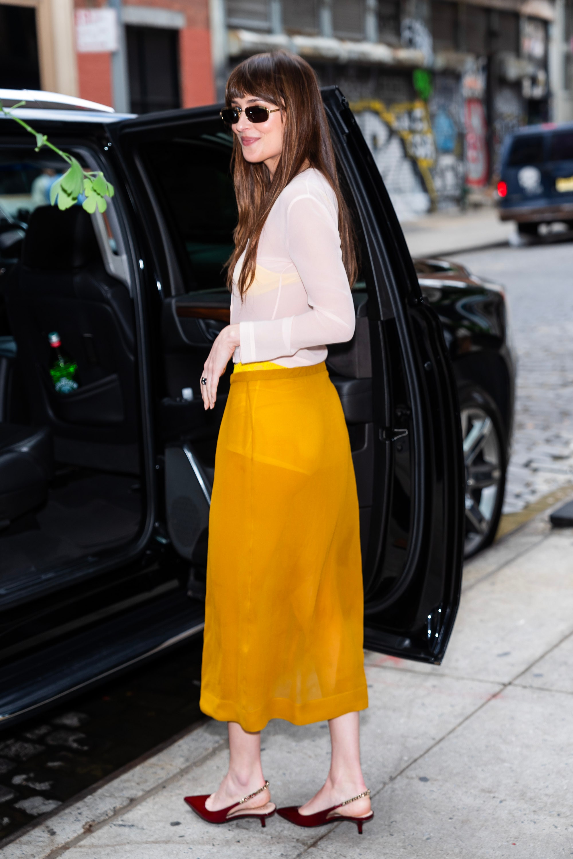 fashion woman look with yellow skirt