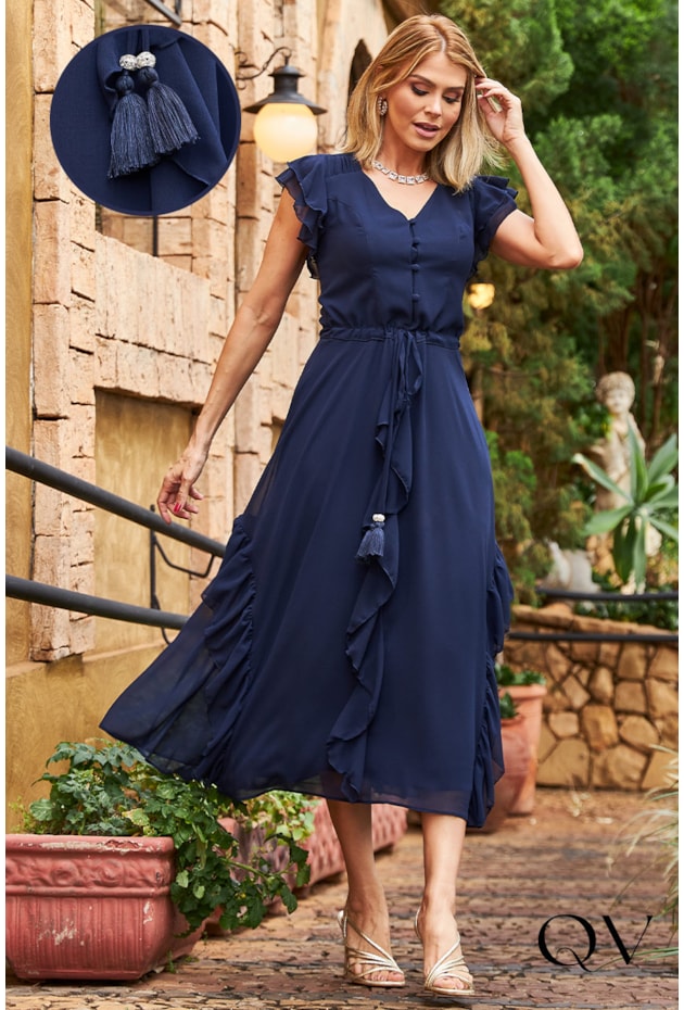 look vestido azul Feminino