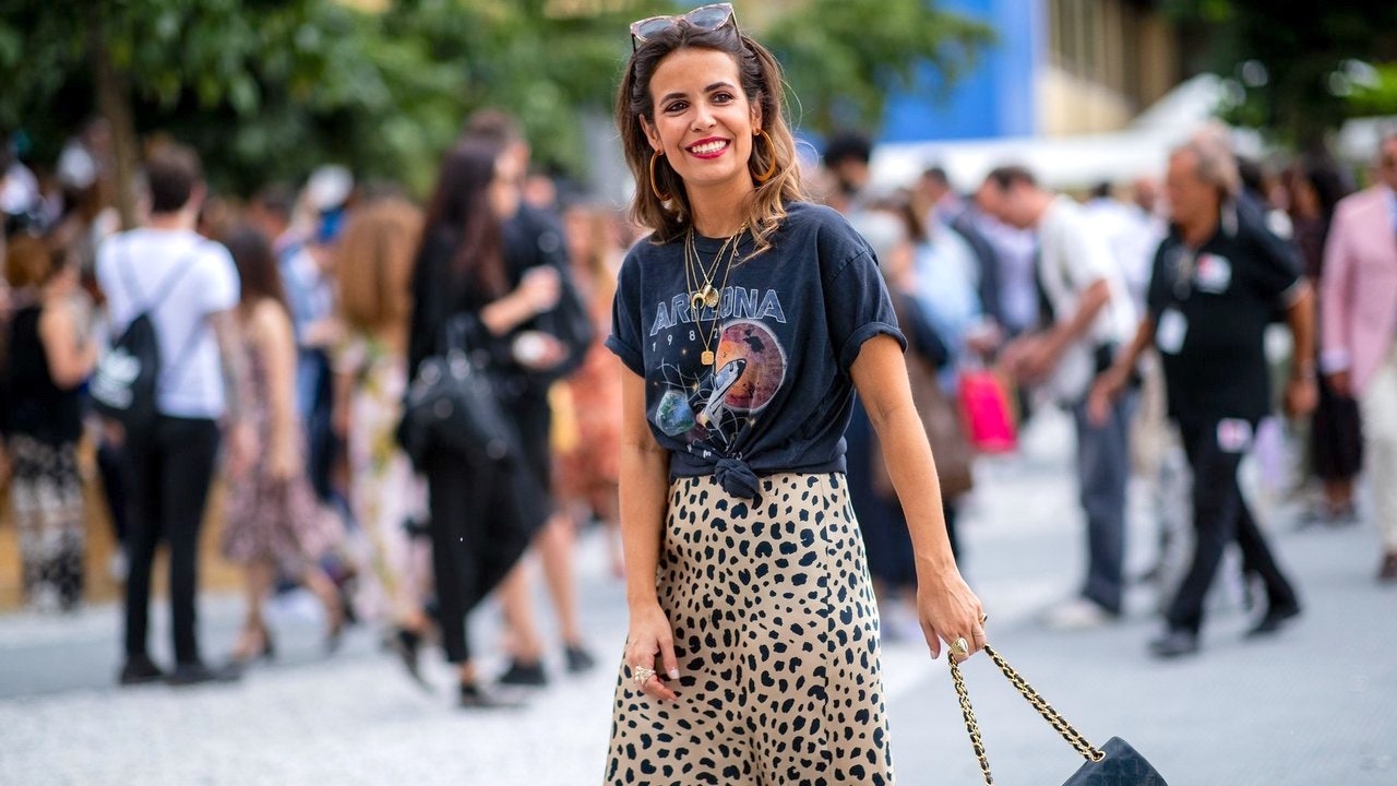 fashion woman look leopard skirt