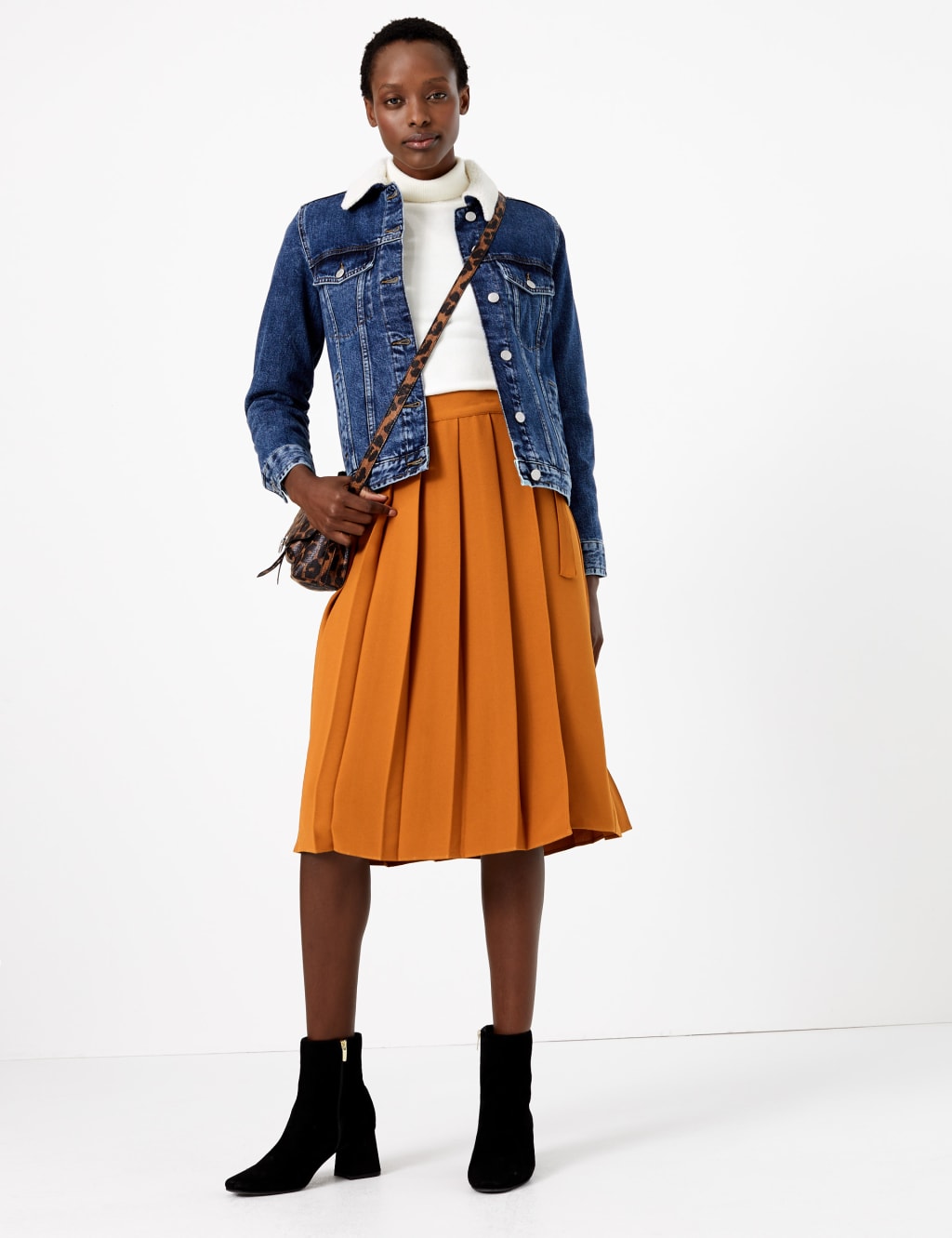 fashion woman look with pleated midi skirt