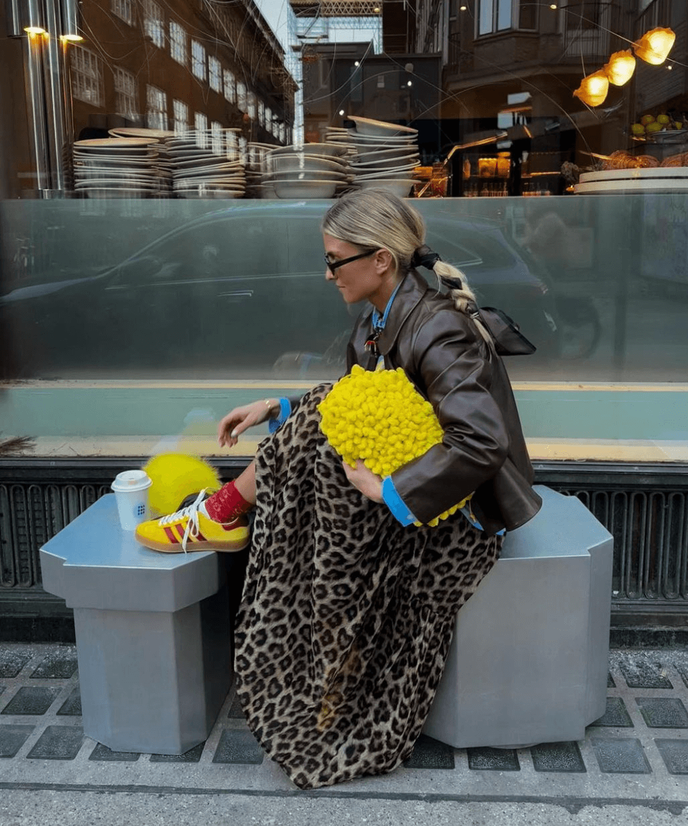 look saia de onça Feminino