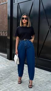 fashion woman look jeans and t-shirt