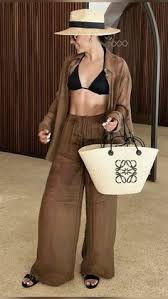 fashion woman look beach