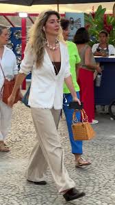 fashion woman look carioca