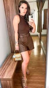 look couro Feminino