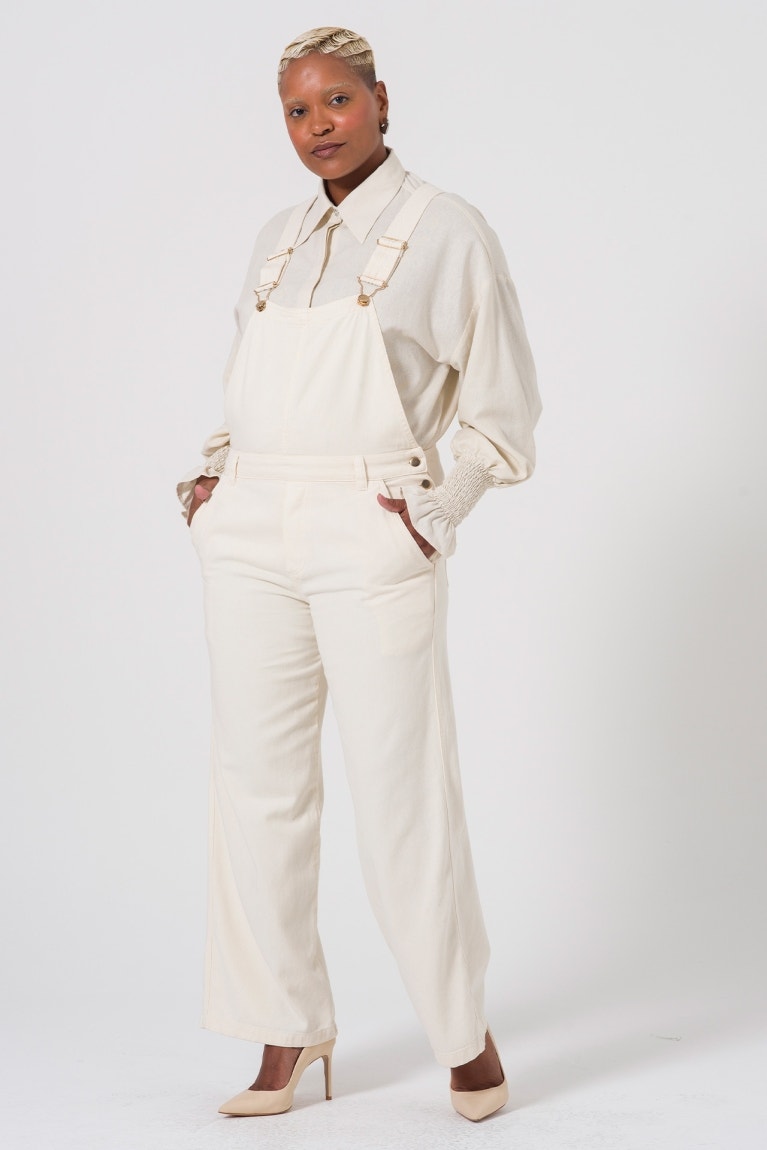 fashion woman look off white pants